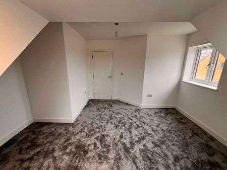 Park Walk, Northampton, NN5 - Photo 3