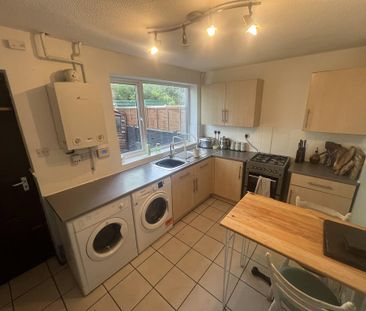 2 bedroom terraced house to rent - Photo 1