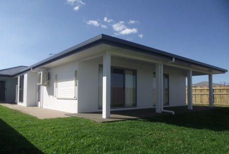 Modern Comfort in a Peaceful Parkside Setting - Photo 4