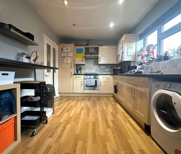 2 bedroom maisonette to rent - Photo 4