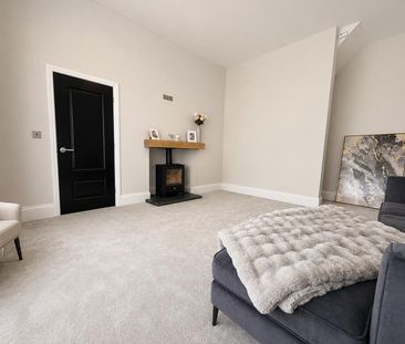 5 bedroom semi-detached house to rent - Photo 1