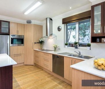 Modern Family Home - BOX HILL HIGH SCHOOL ZONE - Photo 1