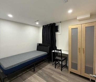 For Lease - 4050 Dunmow Crescent, Mississauga, Ontario - Photo 1