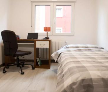 Room for rent in 3-bedroom apartment in Usera - Foto 5
