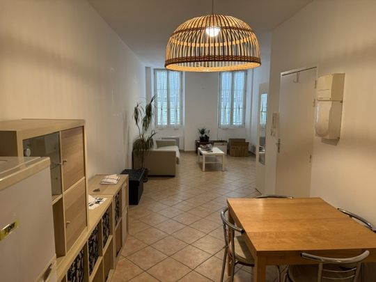 Location Appartement 1 pièce 34m² HYERES 83400 - Photo 1