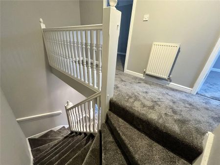 3 bedroom end of terrace house to rent - Photo 5