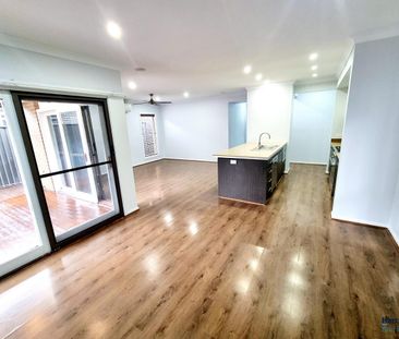 Beautiful Family Home - Photo 6