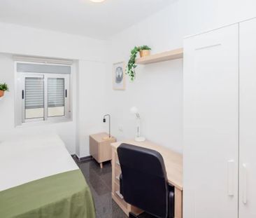 Avinguda del Port, Valencia, Valencian Community 46021 - Photo 4