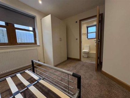 Marlborough Road, Roath, CF23 - Photo 4