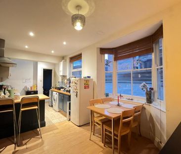 4 bedroom terraced house to rent - Photo 4