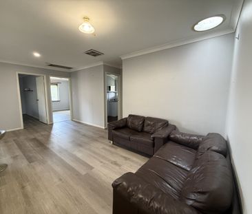 Secure Home in Parkwood - Photo 2