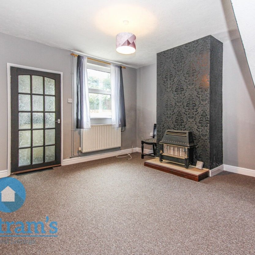 2 bed Mid Terraced House for Rent - Photo 1