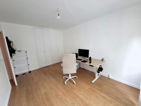 Location Appartement 4 pièces 125m² - Photo 2