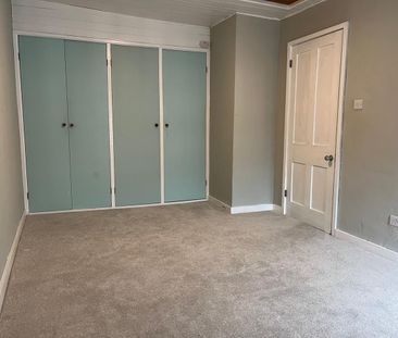 3 Bed Terraced House, Kemp Town Place, BN2 - Photo 3