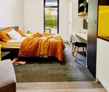 Signature Plus Studio Apartment-Double Bed with Standard View with ... - Photo 4