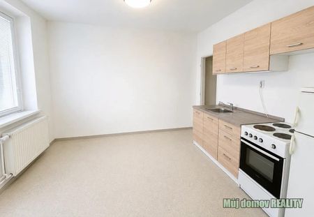 Pronájem bytu 2+kk 40 m², Dolnoměcholupská , Praha - Photo 2