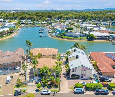 Relaxed Waterfront Living with Private Deck and Pontoon - Photo 4