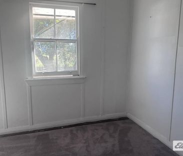 Tidy cottage in top location - Photo 2