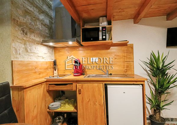 Estudio-duplex recién renovado