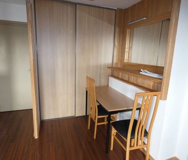 Location Appartement 2 pièces 56m² - Photo 3