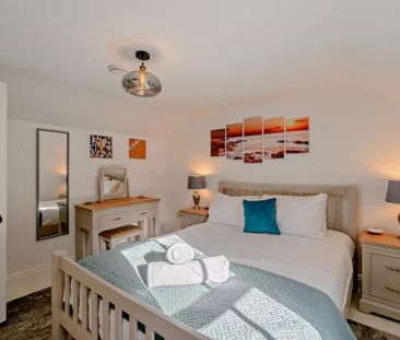 4 bedroom terraced house to rent - Photo 6