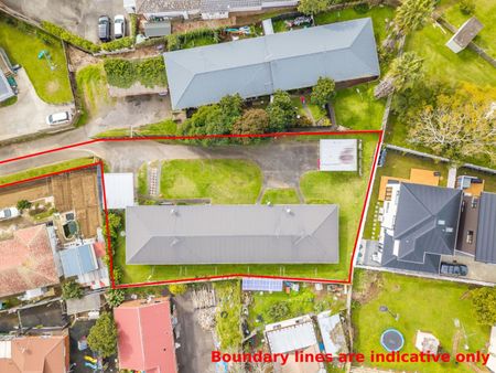 Freshly Renovated brick and tile! - Photo 2