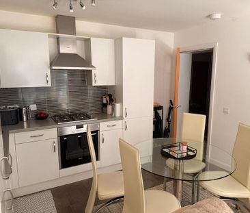 2 bedroom flat to rent - Photo 4