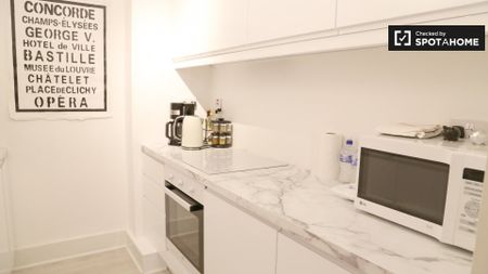 Stylish 2-bedroom flatshare in North Inner City, Dublin - Photo 3