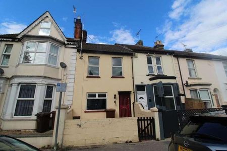 Copenhagen Road, Gillingham, ME7 - Photo 2