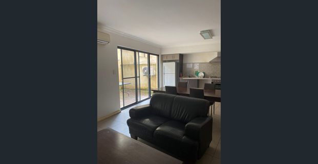 Furnished Rooms - rent includes utilities - Photo 1