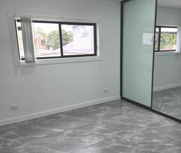 Modern two bedroom Granny Flat in Roselands - Photo 1