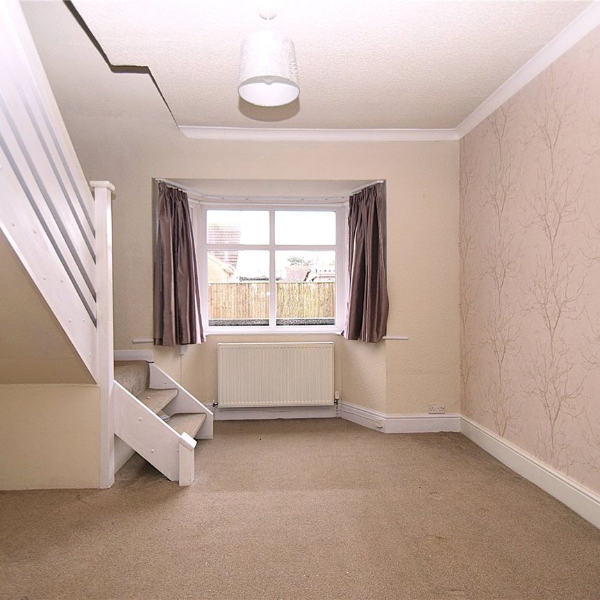 3 bed end of terraced bungalow to rent in Main Street, Scarborough, YO11 - Photo 1