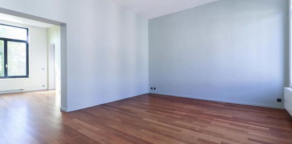 Appartement te huur in Elsene voor € 1.650 met 2 slaapkamers - Photo 2