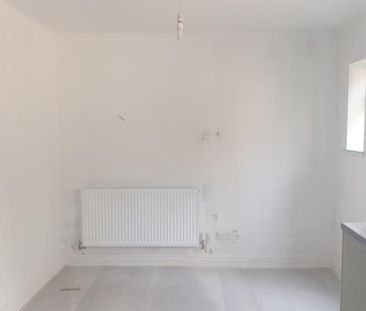 3 Bed Terraced House, Weoley Avenue, B29 - Photo 2