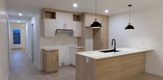 5 1/2 MAINTENANT OU JUILLET - 1238$ - Photo 2