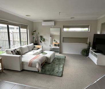 TWO BEDROOM UNIT IN HIGHTON COURT LOCATION - Photo 1