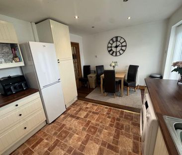 3 bedroom terraced house to rent - Photo 6