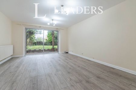 2 bedroom house to rent Eastbourne Avenue, Stevenage, Hertfordshire, SG1 - Photo 4