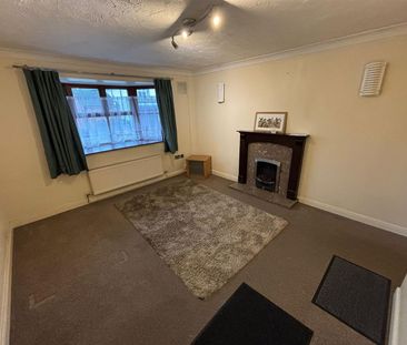 Station Road, Hatton, Derby DE65 5EL - Photo 2