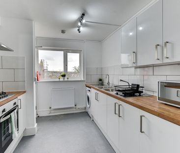 Room in a Shared House, The Crestway, BN1 - Photo 6