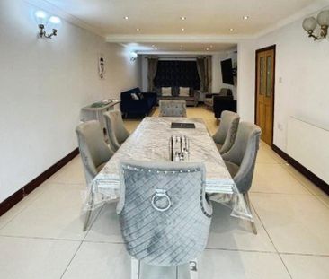 3 bedroom house to rent - Photo 2