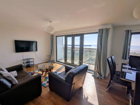 2 bedroom flat to rent - Photo 2