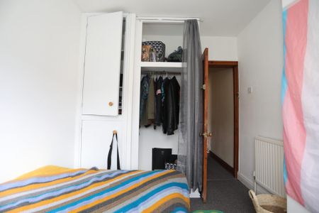 Eastleigh Road (4 bed) - Photo 3