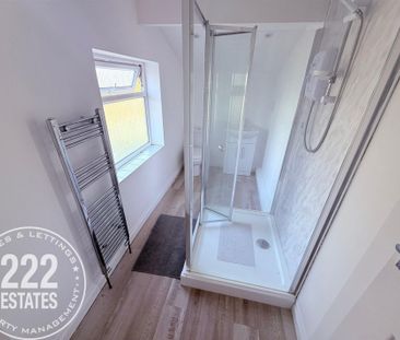 Barnsfold Road - Stockport - SK6 - Photo 4