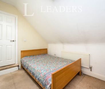 1 bedroom apartment to rent South Street, Epsom, KT18 - Photo 3