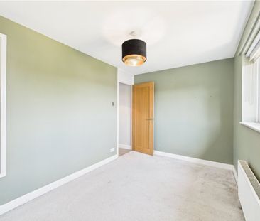 Warley Rise, Tilehurst, Reading, Berkshire, RG31 - Photo 1