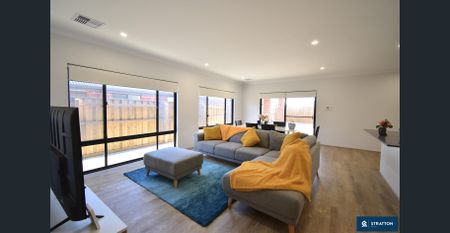 Stunning New Family Home in Ellenbrook - Photo 5