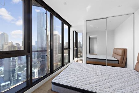 A Breath taking 2 bedroom Apartment with City Views - Partially Furnished! - Photo 2