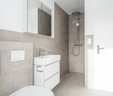 Grosszügige, komplett renovierte 5.5-Zimmer-Wohnung - Photo 5