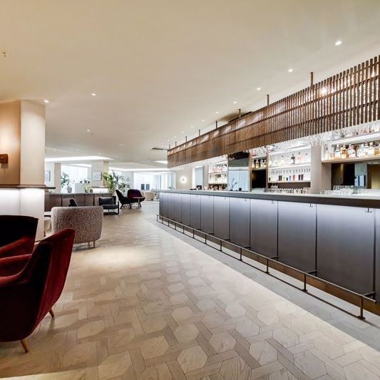 Manhattan Loft Gardens, 20 International Way, London - Photo 1